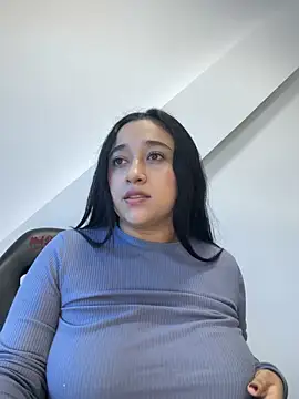 Snapshot of cata_megan chatting on January 1, 2025, 12:11 pm cata megan online show from January 1, 2025, 12:11 pm