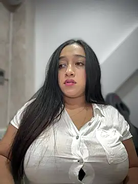 Snapshot of cata_megan chatting on March 10, 2025, 12:18 am cata megan online show from March 10, 2025, 12:18 am