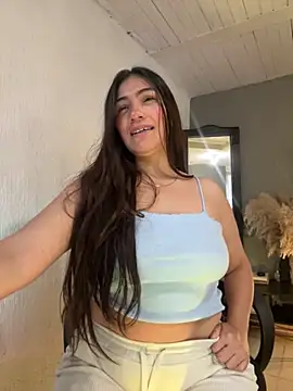 emmily d online show from October 17, 2025, 6:21 pm