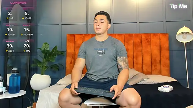 Ryan Hunt online show from March 18, 2025, 10:46 am