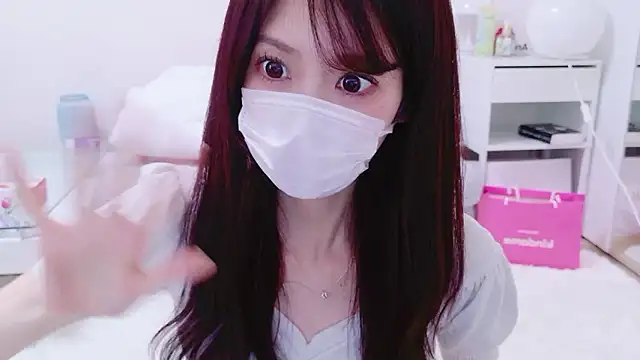 oxo yuna oxo online show from April 14, 2026, 5:13 am