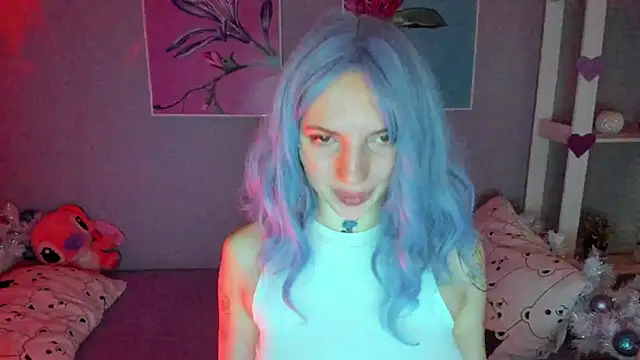 Snapshot of AnneTenet chatting on December 20, 2024, 9:11 am AnneTenet online show from December 20, 2024, 9:11 am