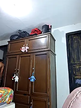 Daila 20  online show from April 22, 2026, 1:08 am