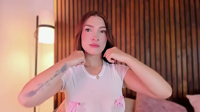 Jennmiiller  online show from February 3, 2026, 12:21 pm