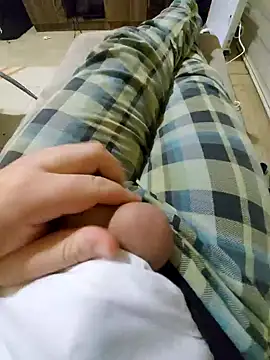 Snapshot of reelciii21 chatting on January 31, 2025, 11:35 pm reelciii21 online show from January 31, 2025, 11:35 pm