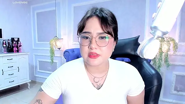 Snapshot of AHRI_LEE chatting on February 12, 2025, 8:16 am AHRI LEE online show from February 12, 2025, 8:16 am