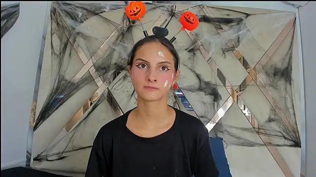 Snapshot of ninaht chatting on October 24, 2025, 8:49 pm ninaht online show from October 24, 2025, 8:49 pm