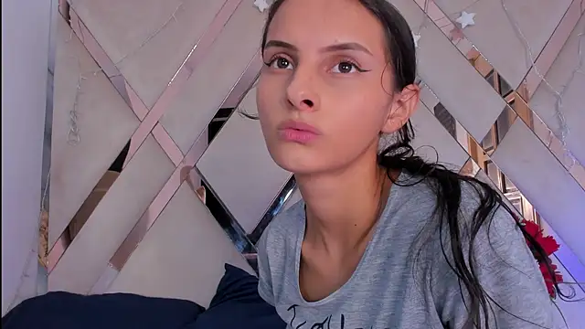 Snapshot of ninaht chatting on January 5, 2026, 8:45 pm ninaht online show from January 5, 2026, 8:45 pm