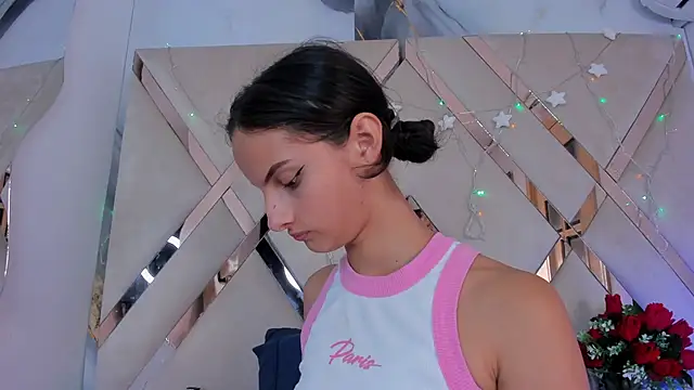 Snapshot of ninaht chatting on January 6, 2026, 8:45 pm ninaht online show from January 6, 2026, 8:45 pm