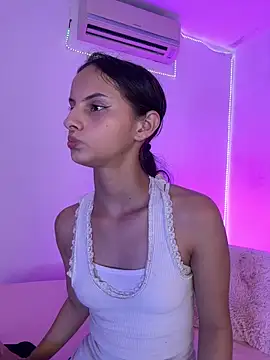 Snapshot of ninaht chatting on February 13, 2026, 9:11 pm ninaht online show from February 13, 2026, 9:11 pm