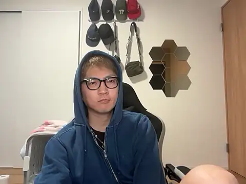 kensnb online show from December 2, 2025, 7:31 pm