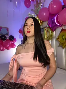  ISABELLA HOT  online show from April 26, 2026, 12:36 pm