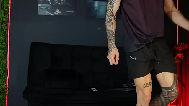 Austin bolt online show from January 7, 2026, 2:58 am