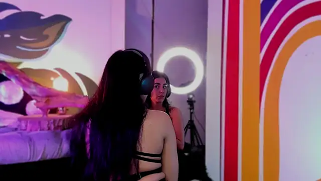 Snapshot of Alice_woodville chatting on September 17, 2025, 7:15 pm Alice woodville online show from September 17, 2025, 7:15 pm