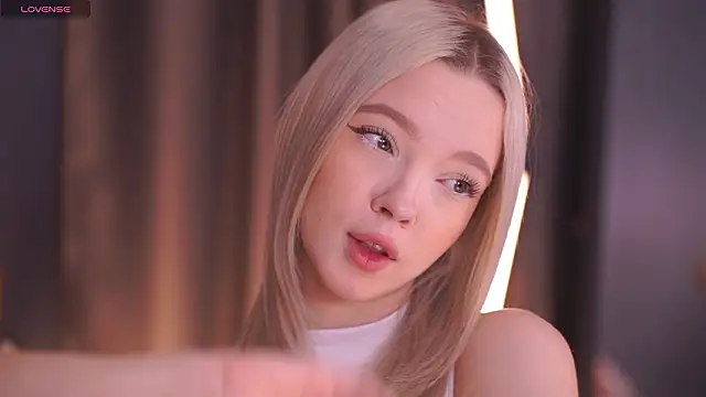  AlinaBailey online show from January 18, 2026, 7:34 am