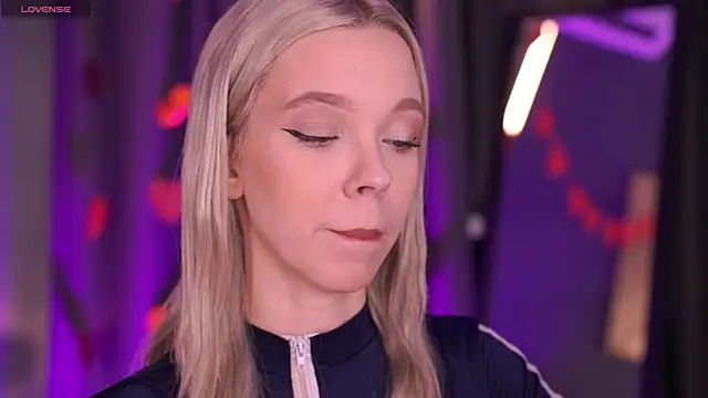  AlinaBailey online show from February 15, 2026, 7:51 am