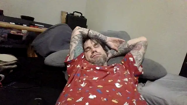 Snapshot of clitstitsandbongrips chatting on November 27, 2025, 8:11 pm clitstitsandbongrips online show from November 27, 2025, 8:11 pm