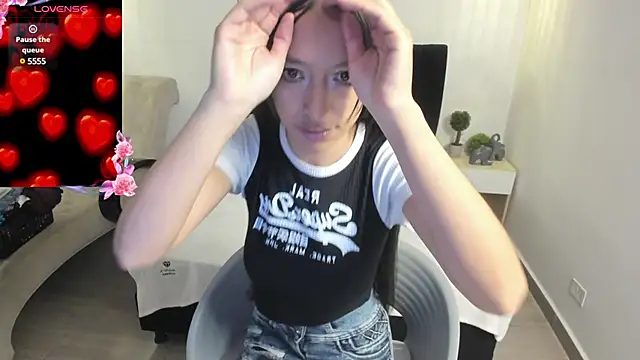 Snapshot of Scarlett__bell chatting on March 20, 2025, 12:53 pm Scarlett bell online show from March 20, 2025, 12:53 pm
