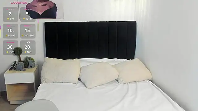 Snapshot of Scarlett__bell chatting on September 12, 2025, 1:22 pm Scarlett bell online show from September 12, 2025, 1:22 pm
