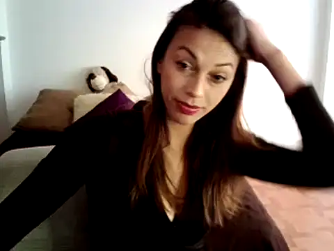 Hanna Charming online show from December 18, 2024, 2:38 pm