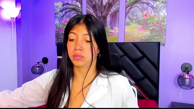 KimberlyVillaLobos online show from September 16, 2025, 11:55 am