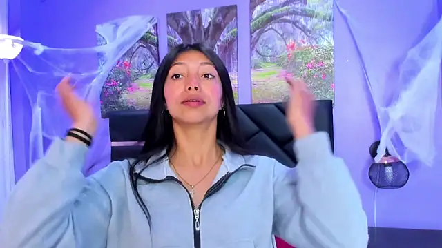 KimberlyVillaLobos online show from November 10, 2025, 11:31 am