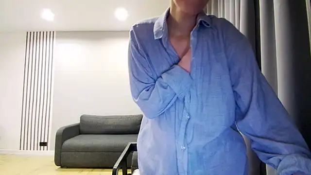 Daniella Lorente online show from December 20, 2024, 3:14 am