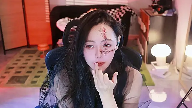 Roseonly  online show from October 31, 2025, 1:12 pm