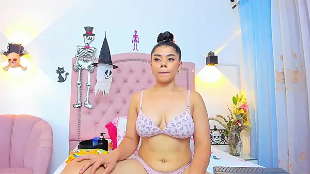 JulieeHabubu online show from October 29, 2025, 3:20 am