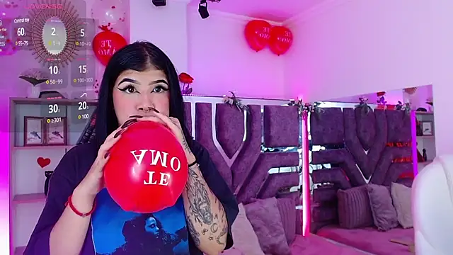 AliceWalker 11 online show from February 7, 2025, 8:10 pm