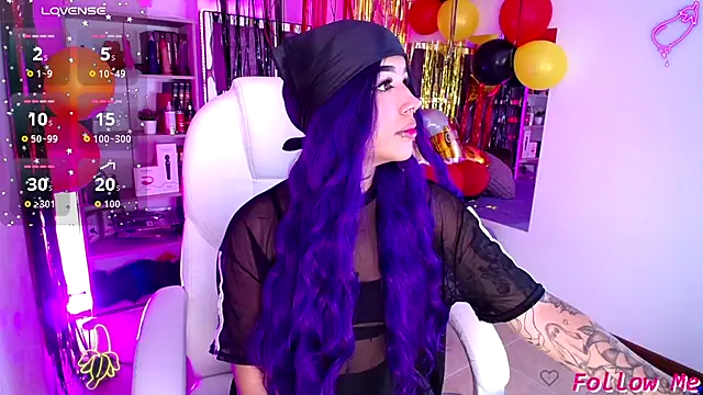 AliceWalker 11 online show from September 27, 2025, 8:03 pm