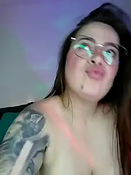 soofy   online show from February 6, 2025, 6:08 am