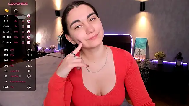 hannacheekss  online show from February 12, 2025, 7:55 am