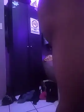 Hxnsovrgon online show from November 22, 2025, 1:15 am