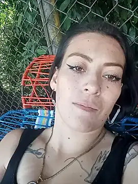 Snapshot of Tefannyy_ chatting on December 11, 2024, 7:03 pm Tefannyy online show from December 11, 2024, 7:03 pm