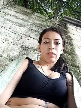 Snapshot of Tefannyy_ chatting on December 15, 2024, 12:28 pm Tefannyy online show from December 15, 2024, 12:28 pm