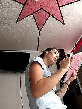 Snapshot of Tefannyy_ chatting on February 12, 2025, 2:54 pm Tefannyy online show from February 12, 2025, 2:54 pm