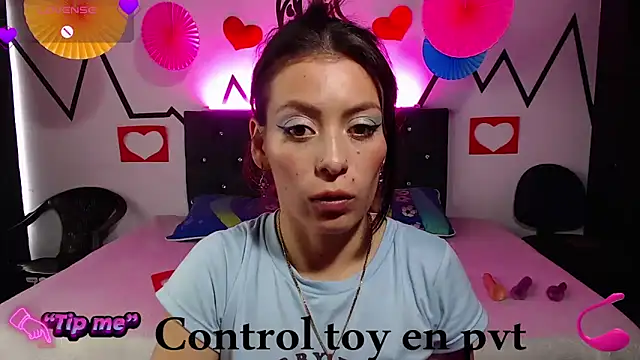 Snapshot of Tefannyy_ chatting on February 12, 2025, 10:15 pm Tefannyy online show from February 12, 2025, 10:15 pm