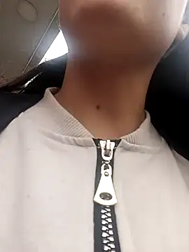 Snapshot of Tefannyy_ chatting on March 17, 2025, 3:50 pm Tefannyy online show from March 17, 2025, 3:50 pm