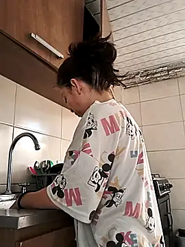 Snapshot of Tefannyy_ chatting on September 14, 2025, 3:44 pm Tefannyy online show from September 14, 2025, 3:44 pm