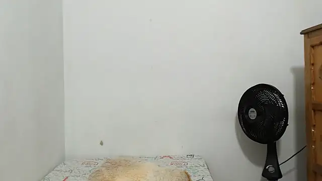 ariellth online show from April 15, 2026, 7:58 pm