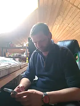 Snapshot of Augsburgfun chatting on February 8, 2025, 10:39 am Augsburgfun online show from February 8, 2025, 10:39 am