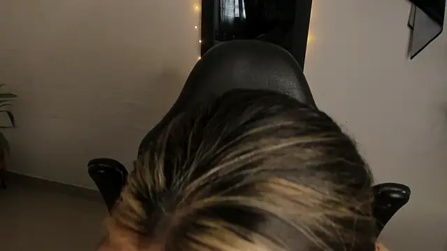 AnnikaMerliahh  online show from February 5, 2026, 1:05 pm