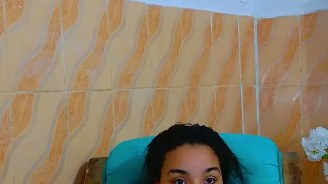 EileenBenzon online show from May 14, 2026, 2:02 pm