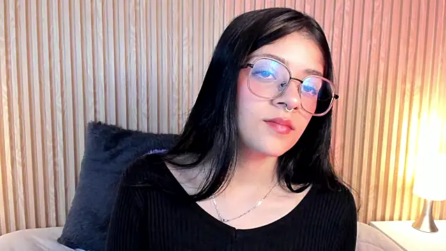 Snapshot of lana_dol chatting on September 19, 2025, 1:23 pm lana dol online show from September 19, 2025, 1:23 pm