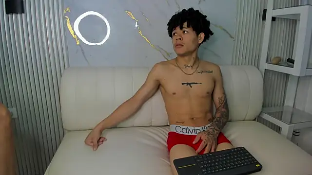 Snapshot of Nathasha_gghh chatting on December 8, 2024, 6:28 pm Nathasha gghh online show from December 8, 2024, 6:28 pm