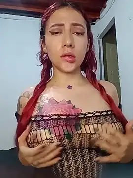 cherrydelioncourt online show from February 27, 2025, 8:50 am