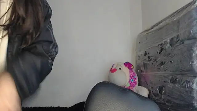 skinny sweet2411 online show from November 29, 2025, 4:26 am