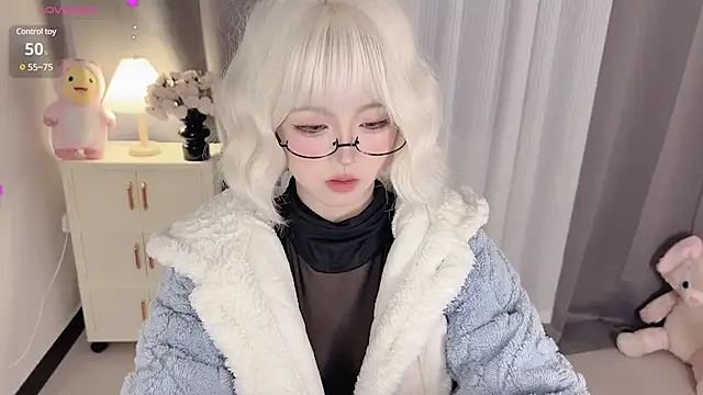 Snapshot of Lucky-susuBB chatting on December 15, 2024, 9:56 am Lucky-susuBB online show from December 15, 2024, 9:56 am