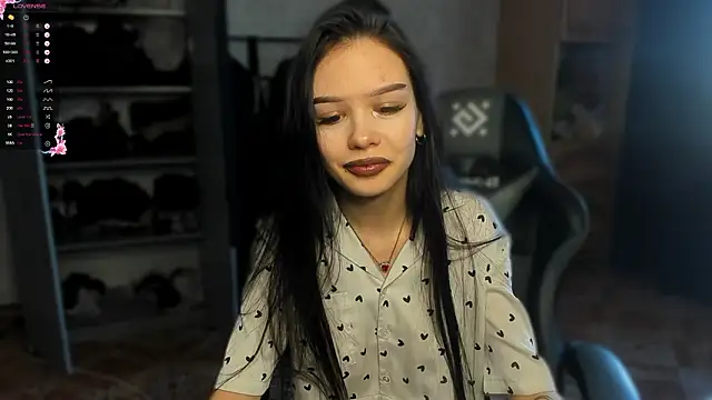 SweetyDeviliya online show from March 24, 2026, 3:00 am